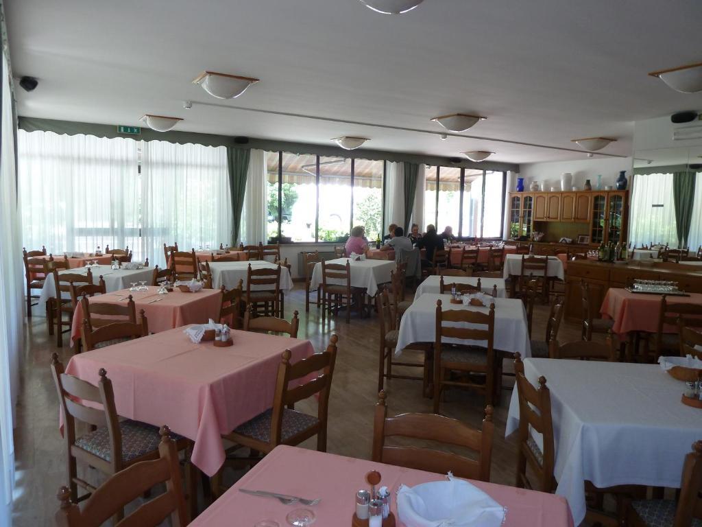 Garden House - Hotel Sport Левико Терме Екстериор снимка